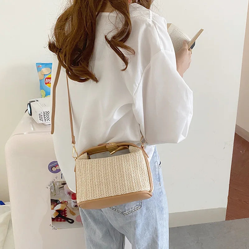 Casual bag Straw Crossbody Bag For Women New Bohemian Small Knitting Summer Purse And Handbag Vacational Bucket Beach Bags