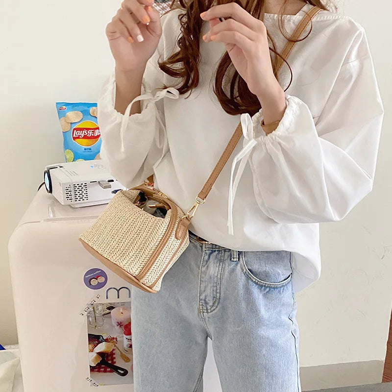 Casual bag Straw Crossbody Bag For Women New Bohemian Small Knitting Summer Purse And Handbag Vacational Bucket Beach Bags